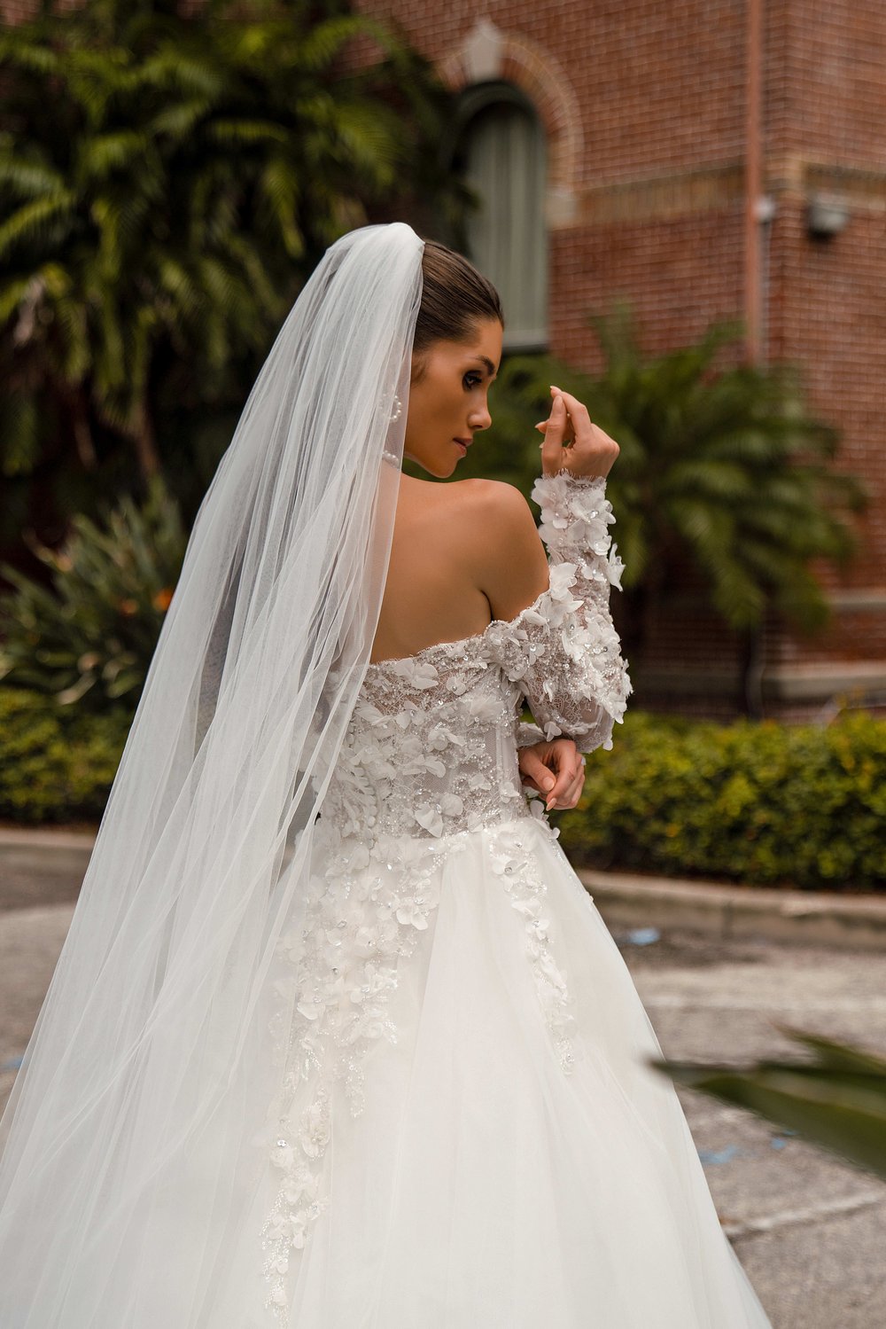 zoomed-item