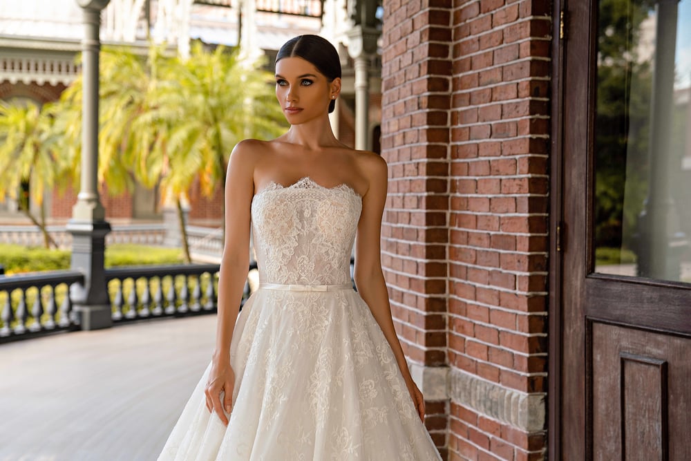 zoomed-item