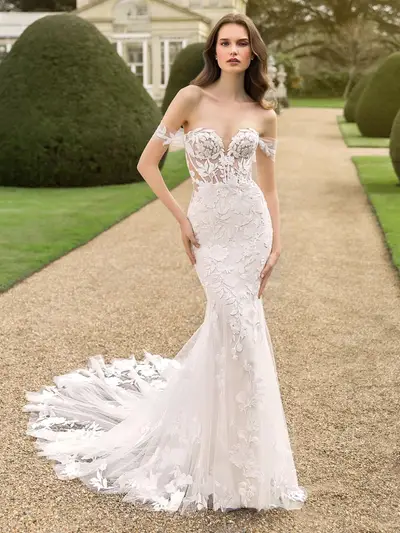 Missing image for Sample Wedding dress Susy size 12 in stock