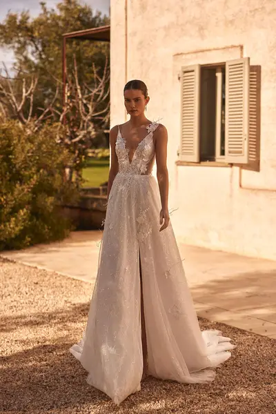 Missing image for Sample Wedding dress BL-003 size 8 in stock