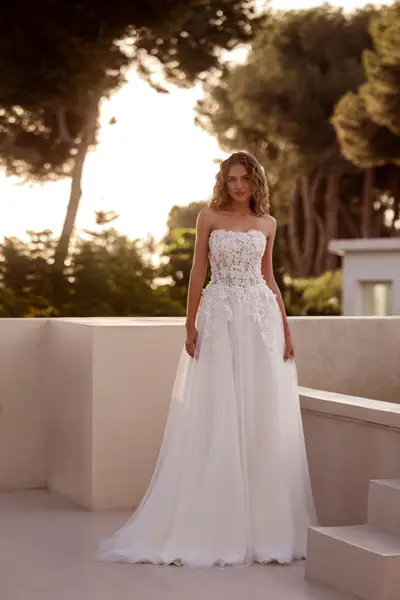 Missing image for Sample Wedding dress Lottie size 16 in stock
