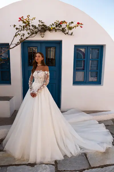 Missing image for Sample Wedding dress 5710 size 10 in stock