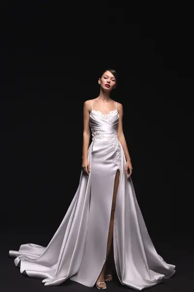 Missing image for Sample Wedding dress with overskirt Carla size 4 in stock
