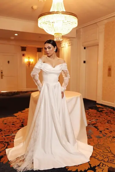 Missing image for Wedding dress Chantalie 2