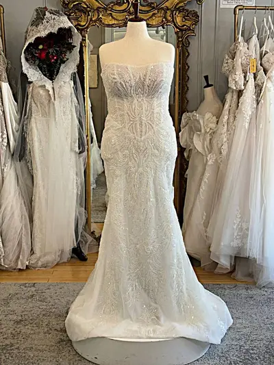 Missing image for Wedding dress Hanorah 1