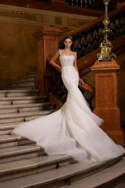 Missing image for Sample Wedding dress Korly- Size 16 In Stock