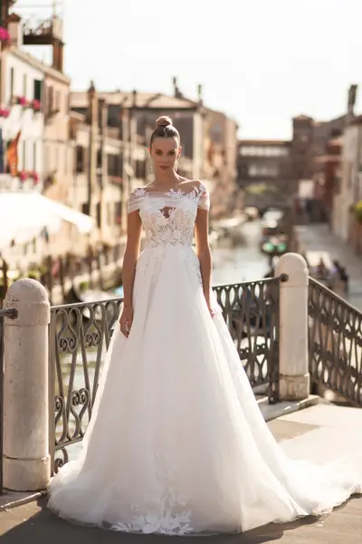 Missing image for Wedding dress 5423