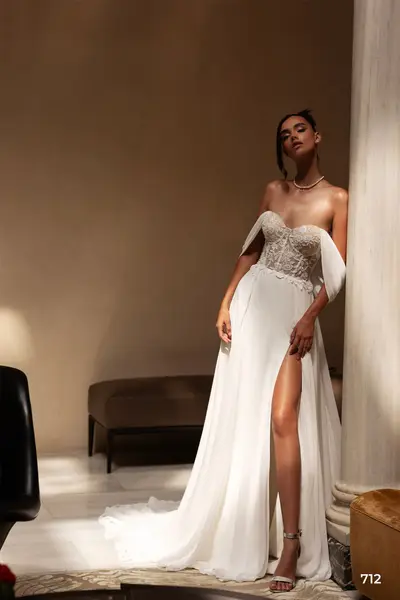 Missing image for Wedding dress 712