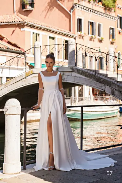 Missing image for Wedding dress 57