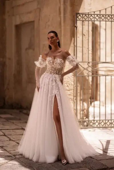 Missing image for Wedding dress VO-032