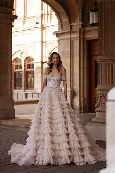 Missing image for Wedding dress 5605