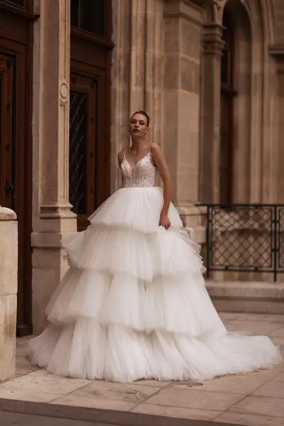 Missing image for Wedding dress 5611