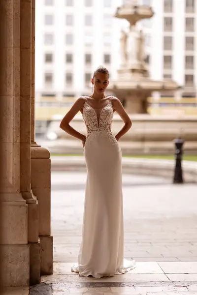 Missing image for Wedding dress 5631
