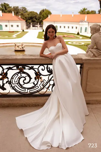 Missing image for Wedding dress 723