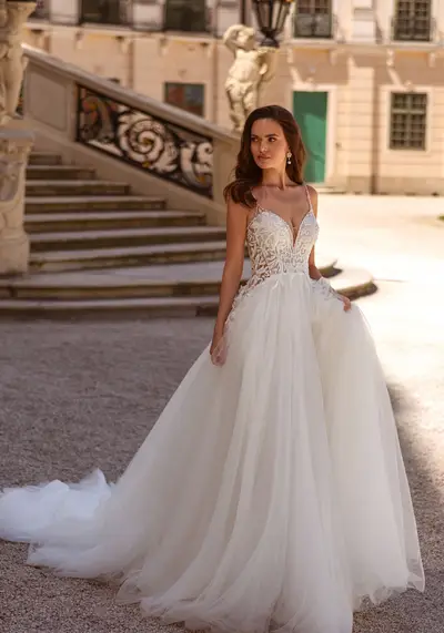Missing image for Wedding dress 747