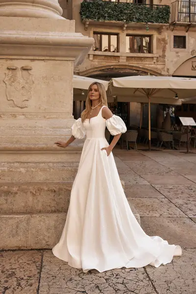 Missing image for Wedding dress Damaris