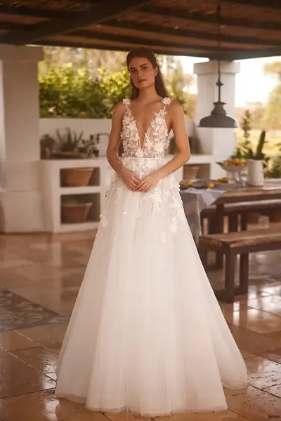 Missing image for Sample Wedding dress BL-004- size 6 in stock