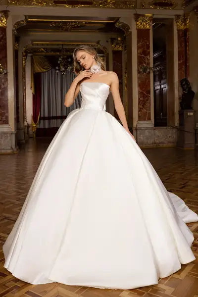 Missing image for Sample Wedding dress Jean- size 14 in stock